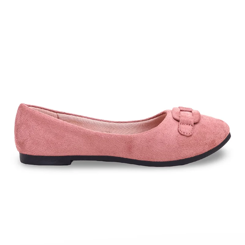 Ladies shoes featuring gemstone accents shine subtly -Pink Pumps WN0963